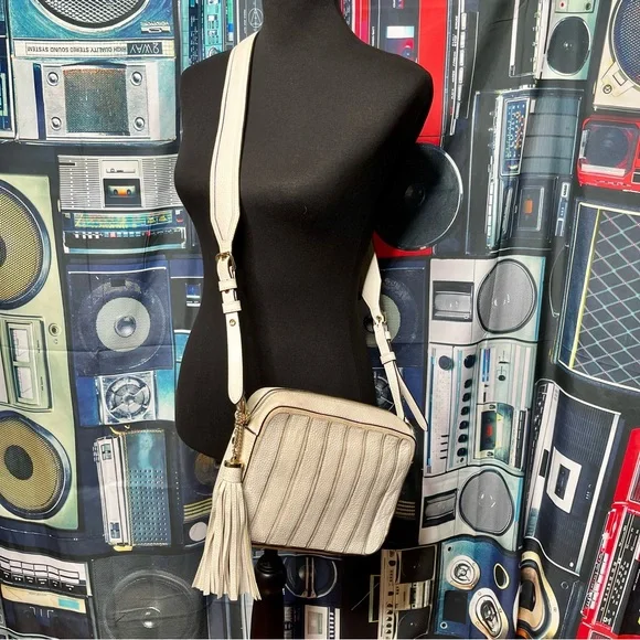 MICHAEL KORS Brooklyn Large Camera Bag Crossbody Purse - Picture 2 of 16